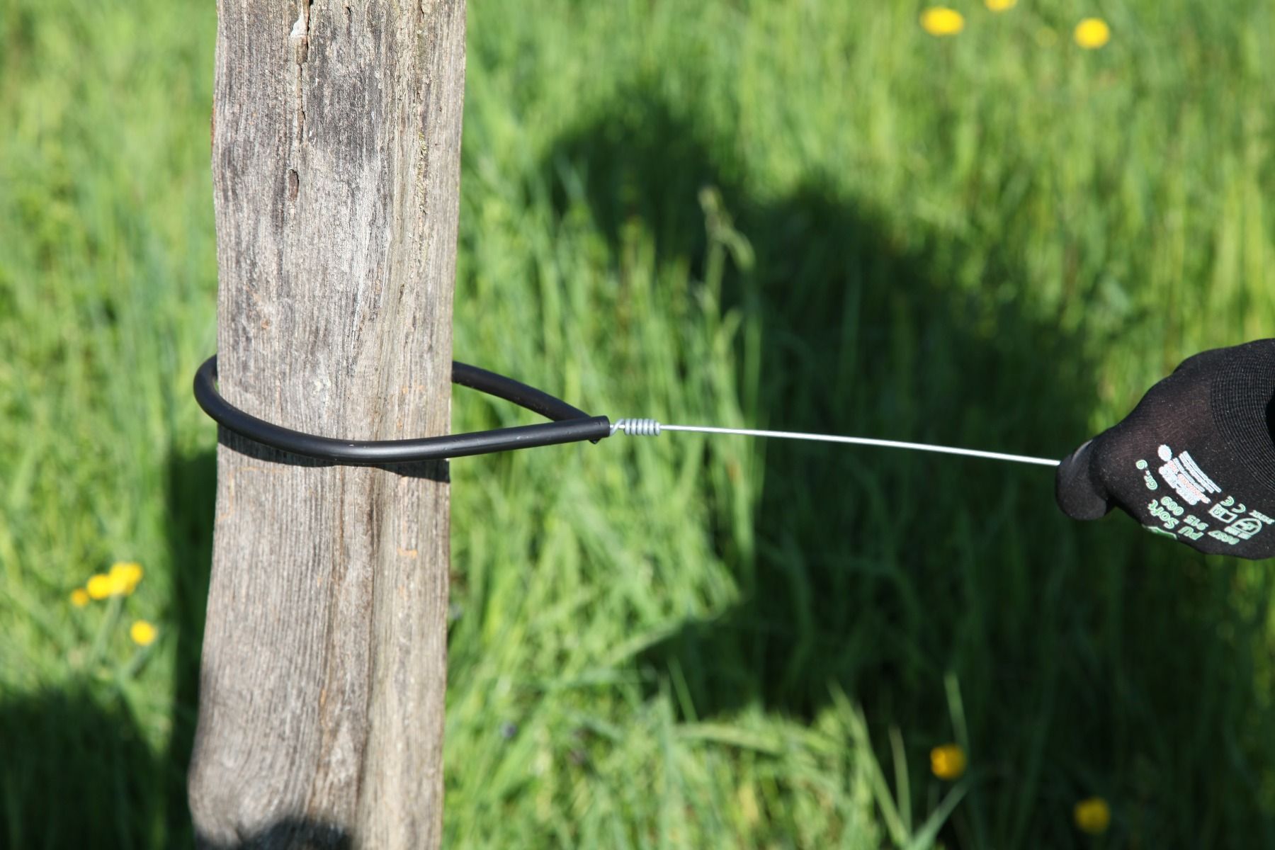 Black insulating tube HORIZONT