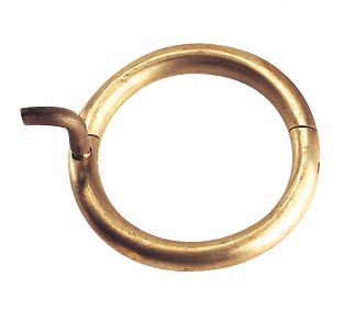 Anneau auto-perçant irlandais en laiton 70/54