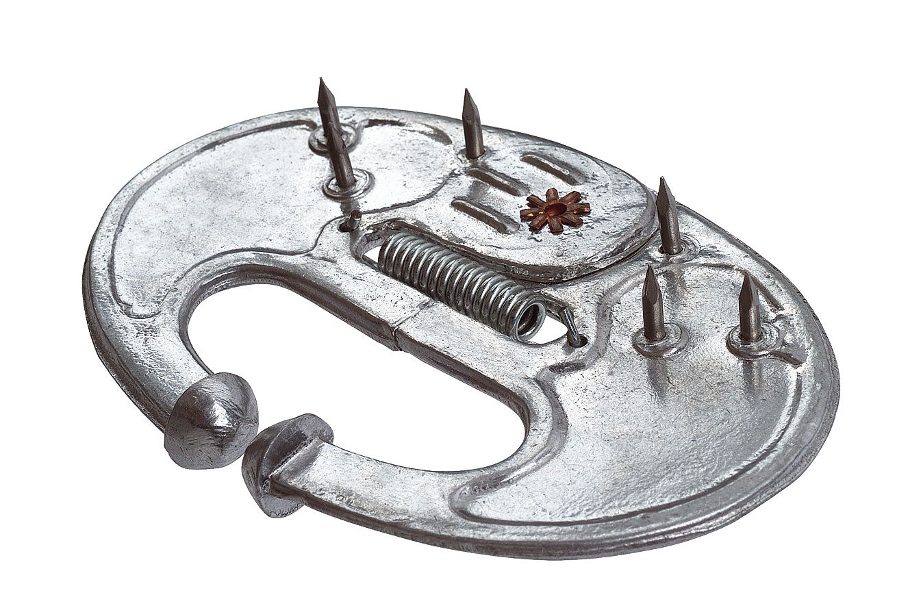 Sucking preventer with spring adjustment and spikes