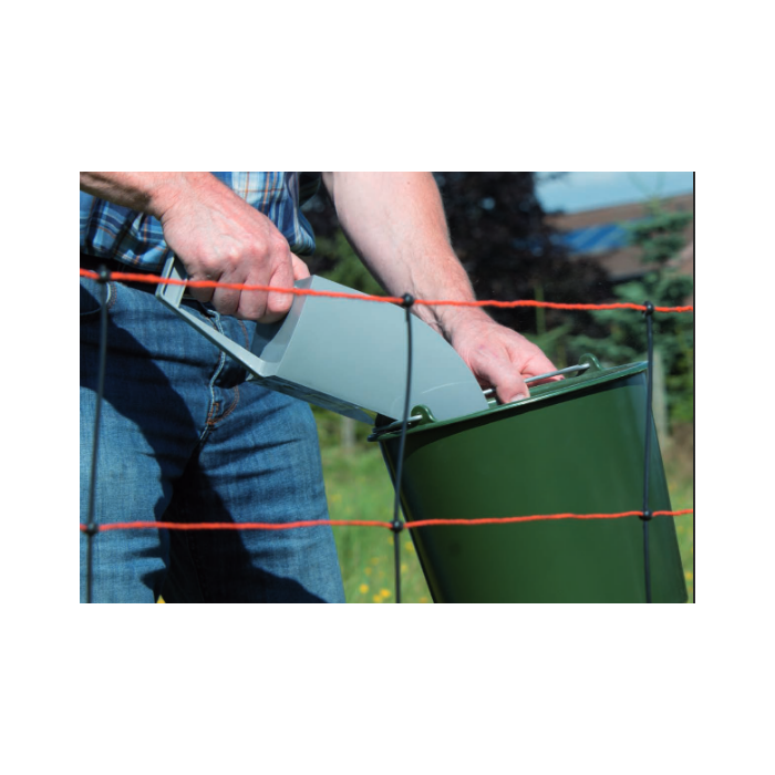 Seau plastique vert 12l