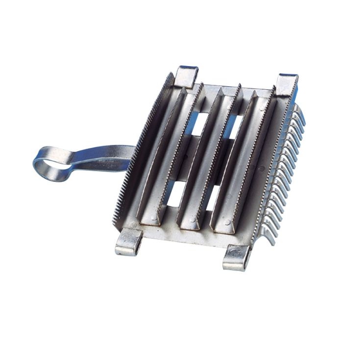 Metal cattle curry comb